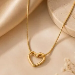 Elegant Heart Link Golden Pendant Necklace