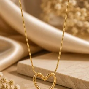 Elegant Heart Link Golden Pendant Necklace